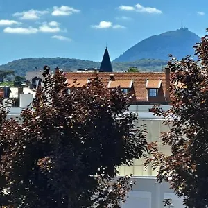 https://77m-de-charme-amboise-les-paulines.hotels-rhonealpes.com