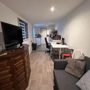 Chalet La, Maisons-Alfort